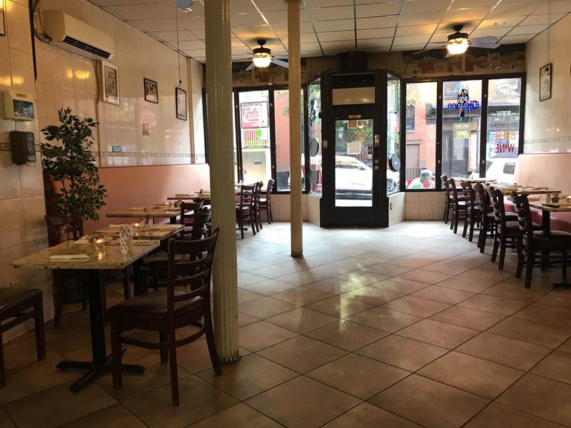 Tutt Heights Cafe interior